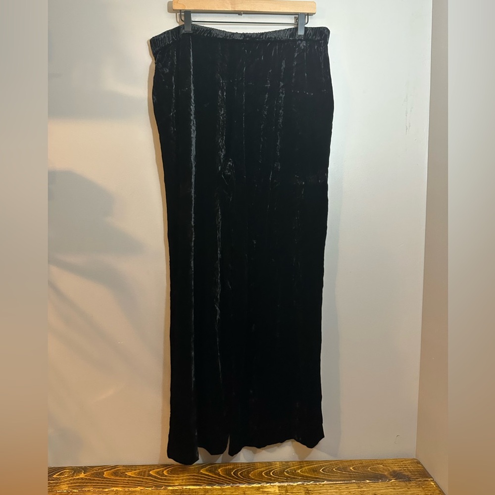 Faherty Stretch Silk Velvet Genevieve Pant - Black Size XL - Picture 5 of 12